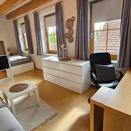 Entire Upper Floor With Roof Terrace *