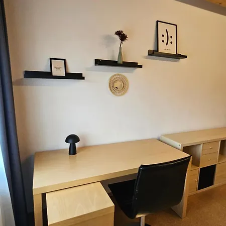 Apartment Entire Upper Floor With Roof Terrace
