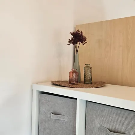 شقة Entire Upper Floor With Roof Terrace