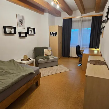 Apartment Entire Upper Floor With Roof Terrace