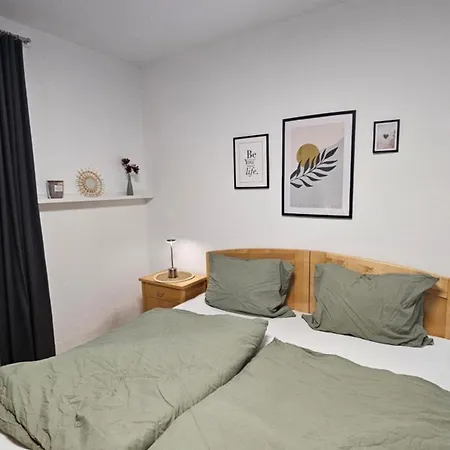 Entire Upper Floor With Roof Terrace 公寓 维瑟尔堡
