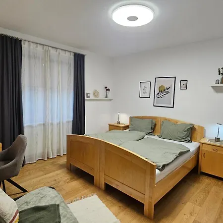 Entire Upper Floor With Roof Terrace * 维瑟尔堡