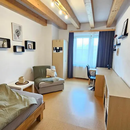 Entire Upper Floor With Roof Terrace * 维瑟尔堡