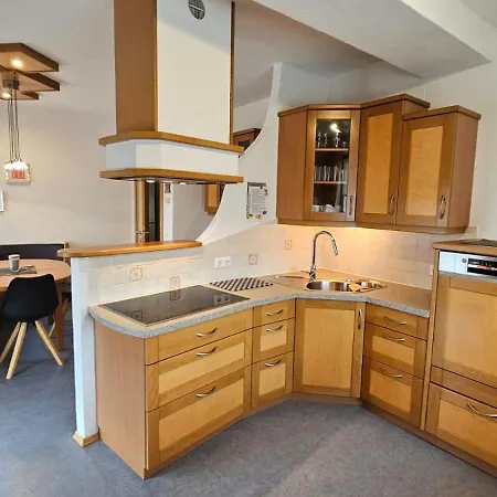 Entire Upper Floor With Roof Terrace Apartment *