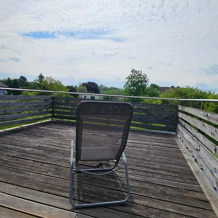 Apartment Entire Upper Floor With Roof Terrace *
